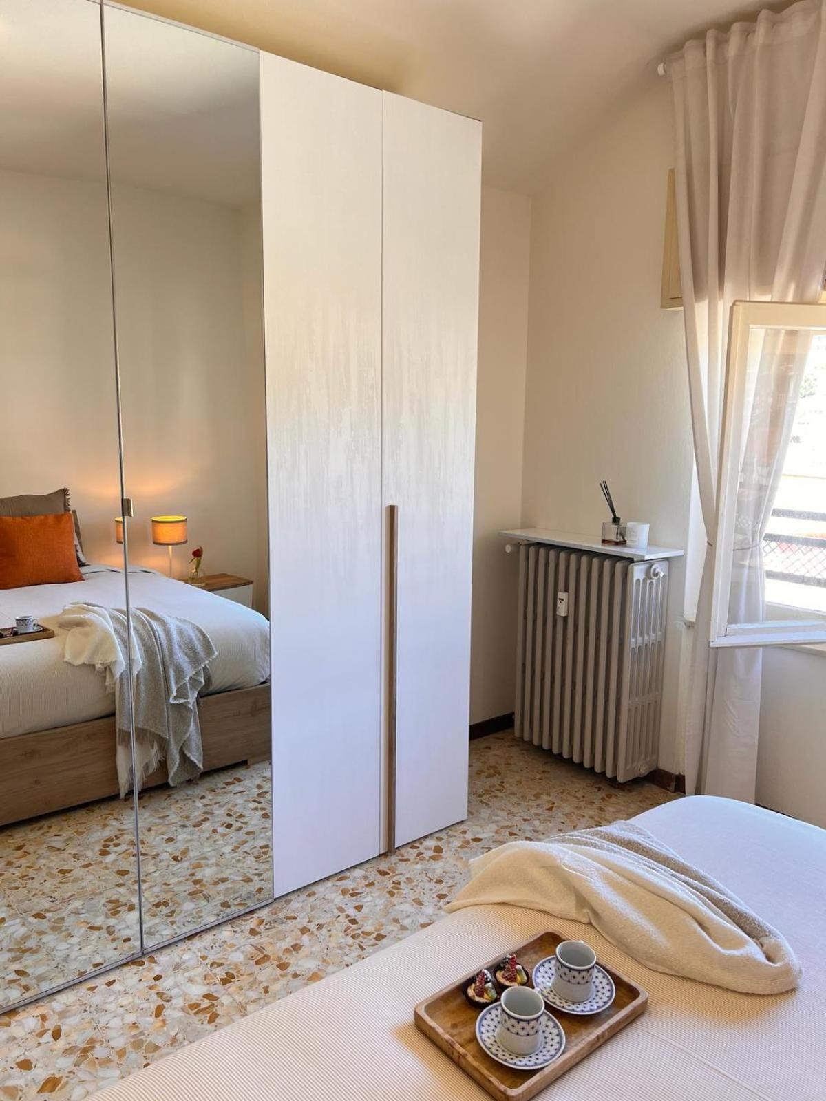 La Mansarda Apartment โกโม ภายนอก รูปภาพ