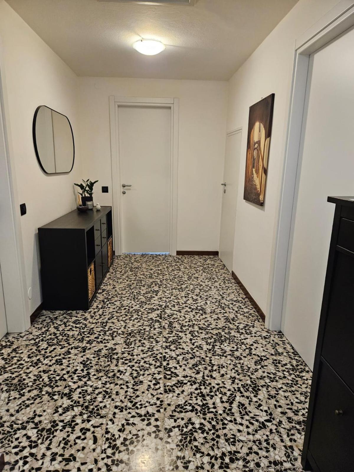 La Mansarda Apartment โกโม ภายนอก รูปภาพ