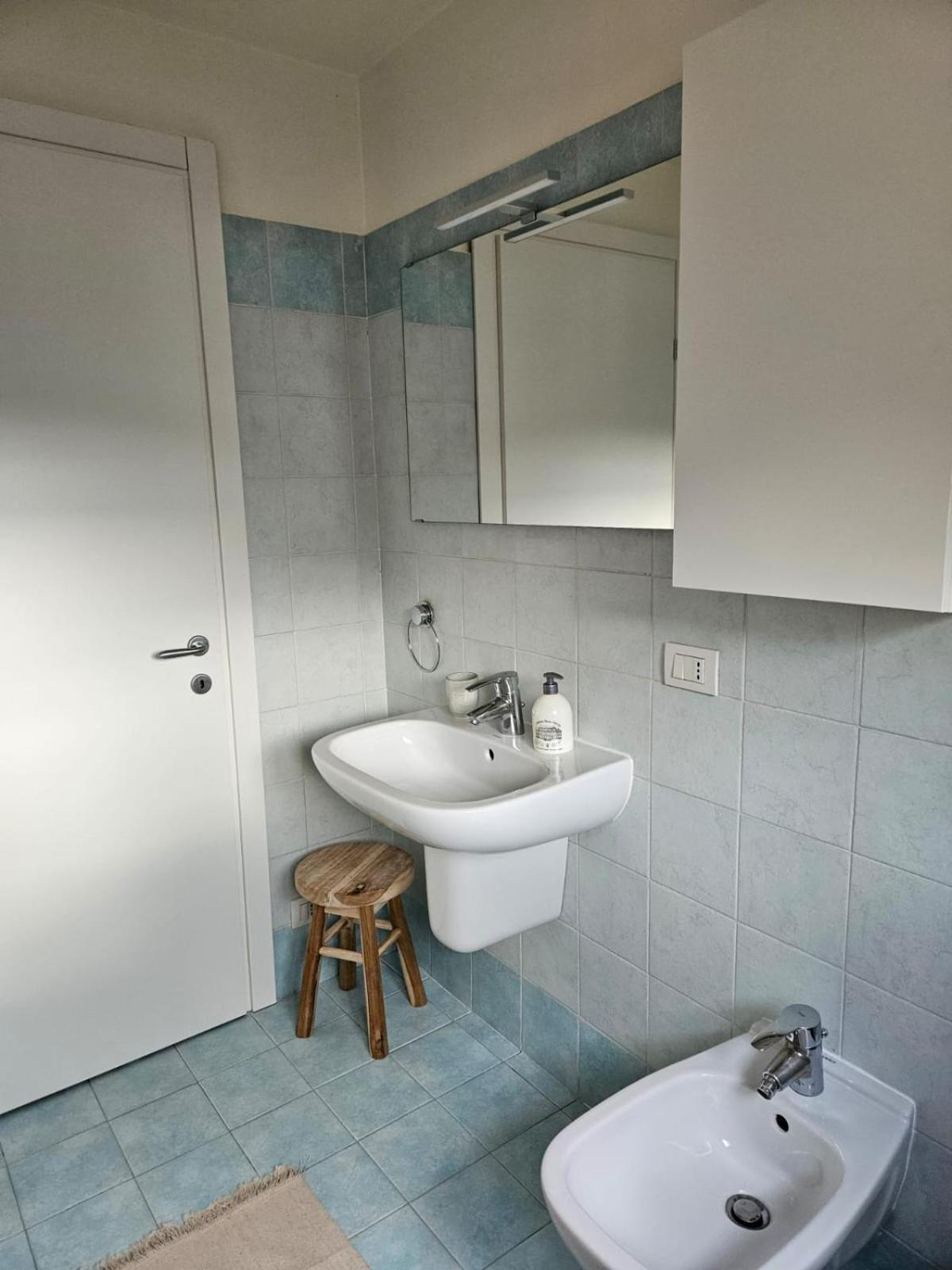 La Mansarda Apartment โกโม ภายนอก รูปภาพ