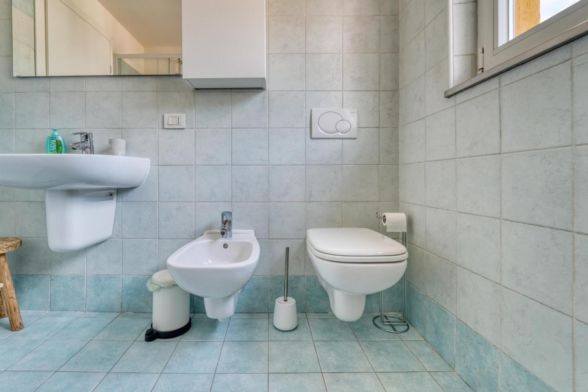 La Mansarda Apartment โกโม ภายนอก รูปภาพ