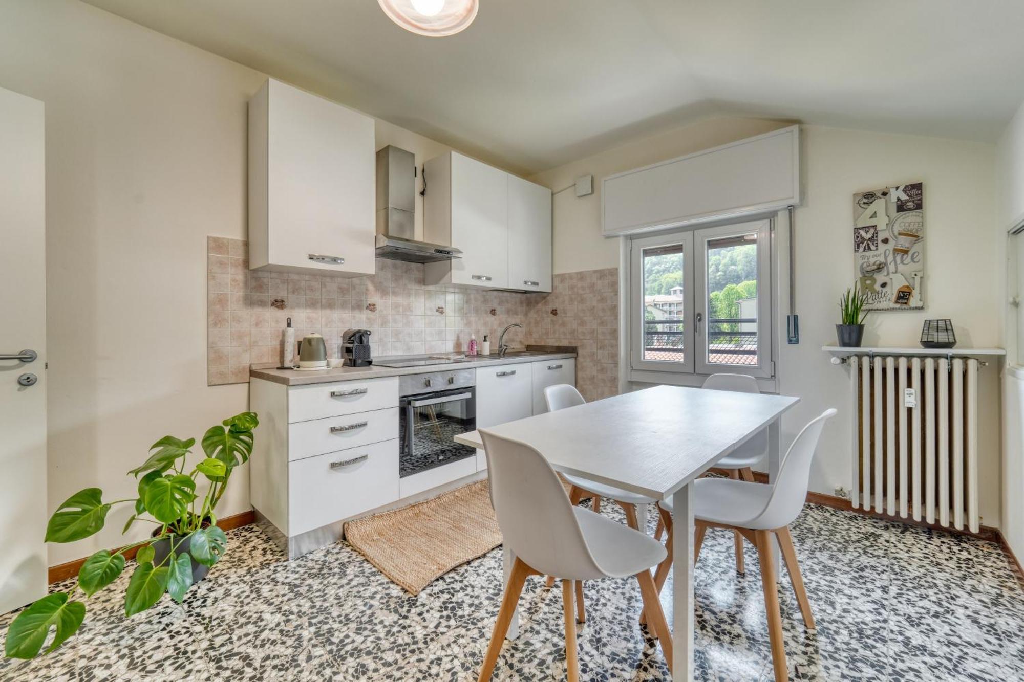 La Mansarda Apartment โกโม ภายนอก รูปภาพ